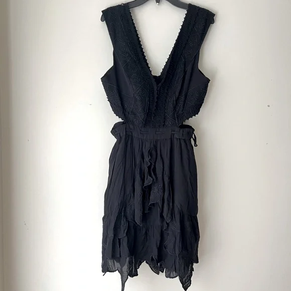 Free People Honeysuckle Rose Cut-Out Mini Dress Black Womems Size 6 **NWT** - Picture 3 of 8